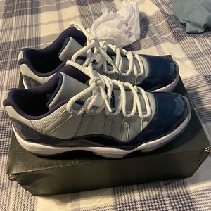 Jordan 11 low Georgetown